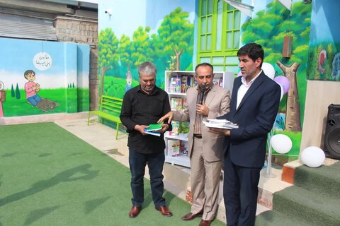 افتتاح کتابخانه مردمی و خیریه «ارمغان دانایی و مهر عاطفه» در شهر آبپخش