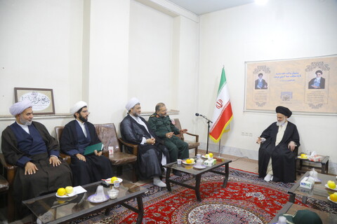 تصاویر / دیدار رئیس سازمان بسیج مستضعفین کشور با آیت الله حسینی بوشهری