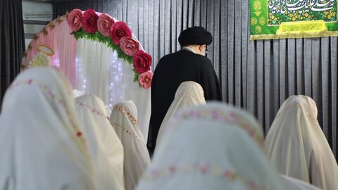 مراسم جشن تکلیف دختران تحت پوشش کمیته امداد امام خمینی (ره) البرز برگزار شد