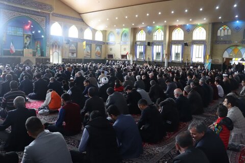 تصاویر/  حضور پرشور مردم شریف سلماس در نماز جمعه ۲۶ آبان ماه ۱۴۰۲