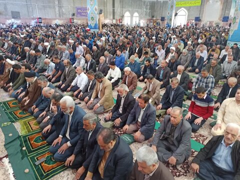 تصاویر:اقامه نماز عبادی سیاسی جمعه کاشان