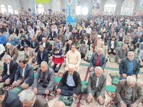 تصاویر:اقامه نماز عبادی سیاسی جمعه کاشان