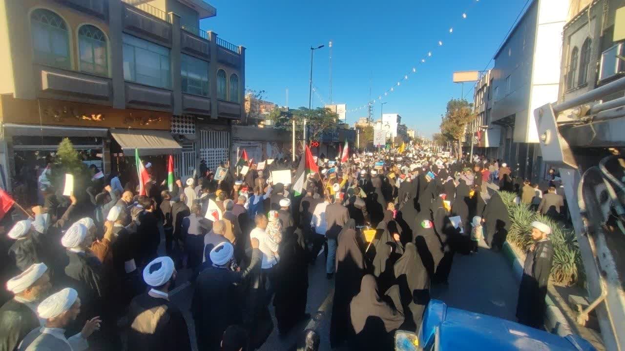 فیلم | راهپیمایی مردم قم در از کودکان مظلوم غزه