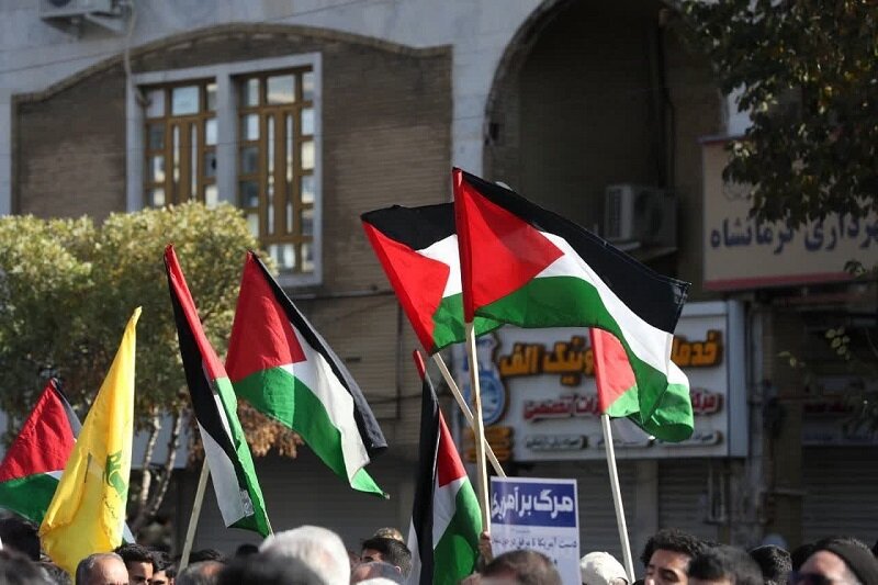 تجمع بزرگ مردم کرمانشاه در محکومیت جنایات رژیم صهیونیستی در غزه + عکس