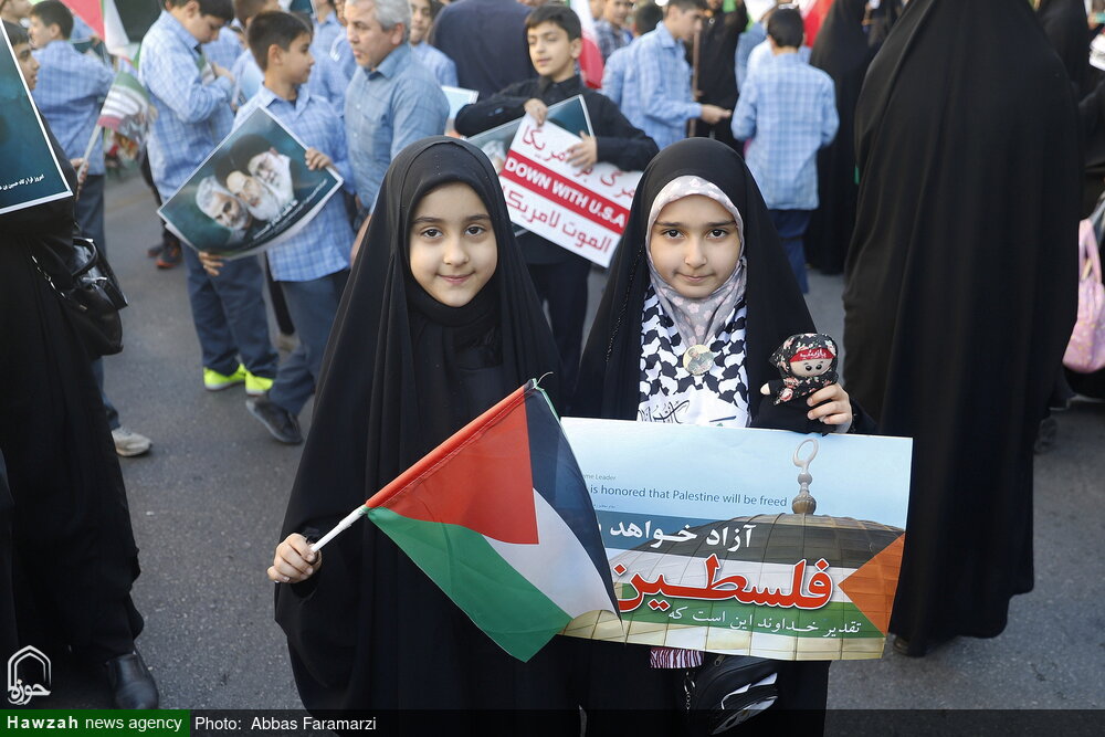 فیلم | گزارشی از اجتماع و راهپیمایی مردم قم در حمایت از کودکان مظلوم غزه