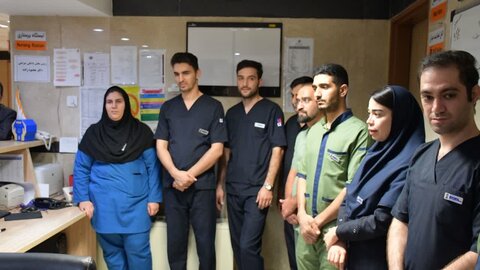تصاویر/ حضور امام جمعه خوی در بیمارستان های این شهرستان به مناسبت روز پرستار