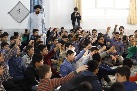 تصاویر/ اجتماع دانش آموزان مدرسه توحید قم در حمایت از غزه