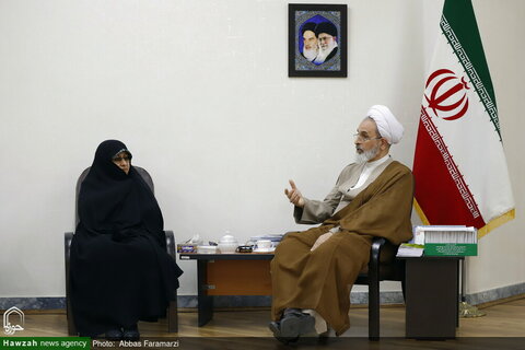 The meeting of the Vice President for Women and Family Affairs with Ayatollah Arafi