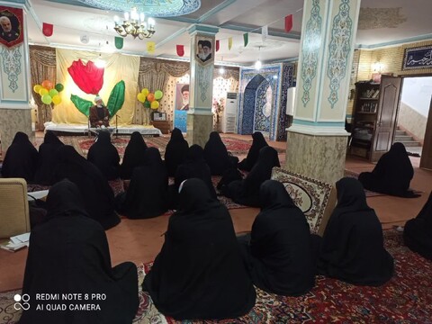 تصاویر/ جشن میلاد حضرت زینب(س) در حوزه علمیه خواهران خسروشاه