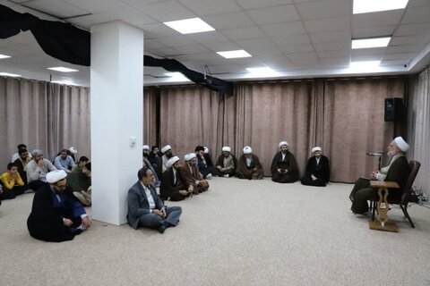 تصاویر/ درس اخلاق طلاب مدرسه خاتم الانبیا (ص) سنندج با حضور حجت الاسلام و المسلمین پورذهبی