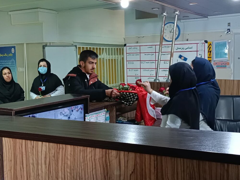 تجلیل حوزه علمیه کهگیلویه و بویراحمد از پرستاران بیمارستان شهدای گمنام
