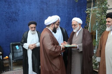 مراسم تکریم و معارفه مدیر مدرسه علمیه آیت الله بهجت قم برگزار شد