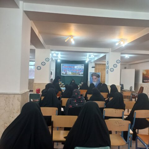 تصاویر/ برگزاری مسابقه قرآنی ترتیل در مدرسه علمیه  فاطمة الزهرا (س) سلماس
