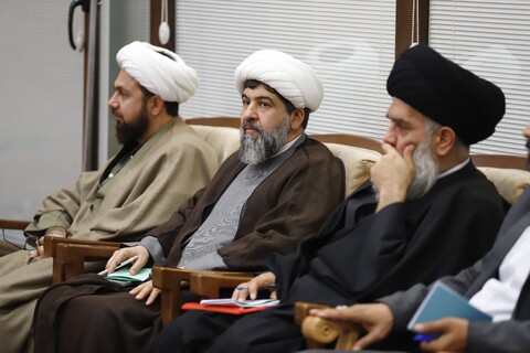 نشست هم اندیشی سخنرانان مرتبط با هیئت رزمندگان اسلام