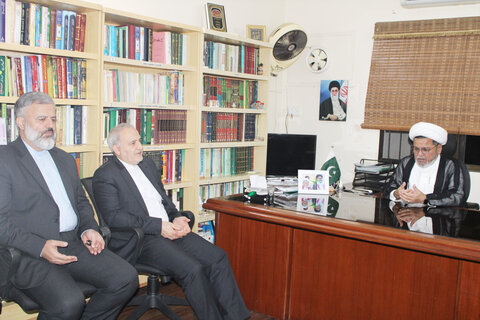 ایرانی سفیر رضا کی اعلیٰ سطحی وفد کے ہمراہ علامہ شبیر حسن میثمی سے کراچی میں ملاقات