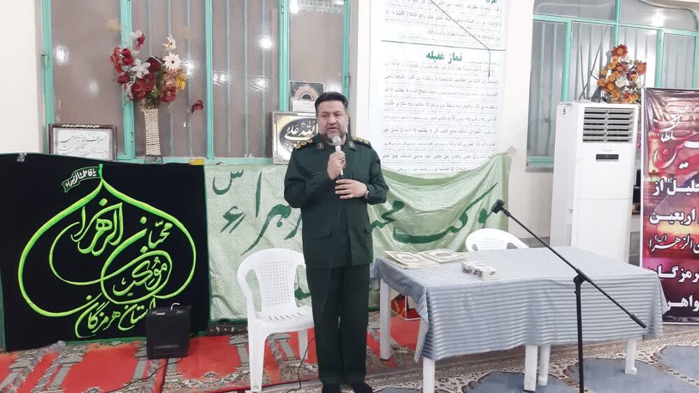 تجلیل از خادمان موکب محبان الزهرا (س) قشم + عکس