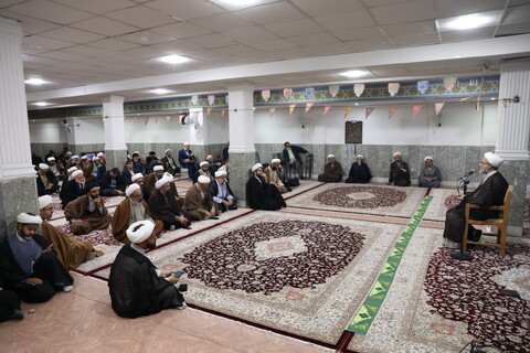 تصاویر/ تجدیدمیثاق کارکنان مرکز مدیریت حوزههای علمیه با شهدای گمنام