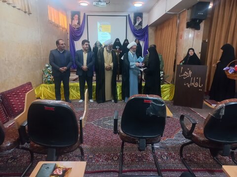 اولین گرد همایی فعالان بصیرت رسانه شهرستان زرندیه