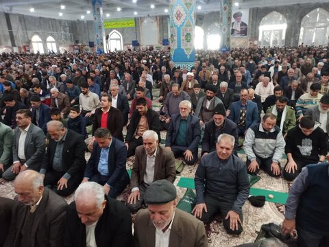 تصاویر/ اقامه نماز عبادی سیاسی جمعه کاشان