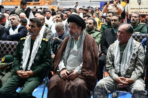 تصاویر/ اجتماع بزرگ بسیجیان شهرستان ماکو