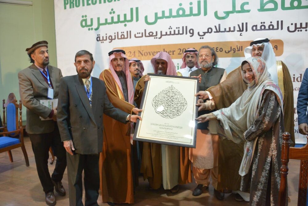 دنیا کو بے گناہ فلسطینیوں کے قتل عام کو روکنے میں کردار ادا کرنا چاہیے: امام کعبہ