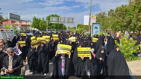 بالصور/ تنظيم مسيرة تحت عنوان "بداية لنهاية الكيان الصهيوني" في بوشهر جنوبي إيران