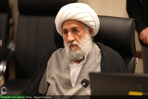 بالصور/ إقامة ورشة تعليمية تحت شعار "الحوار الديني في الساحة الدولية" بمدينة قم المقدسة