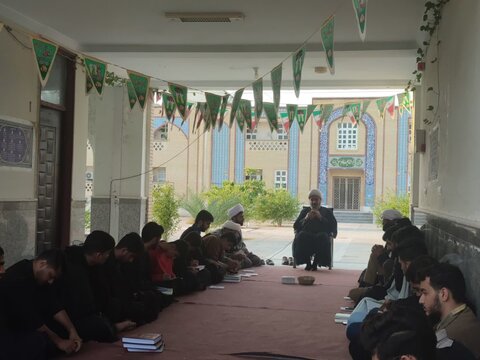 تصاویر/ درس اخلاق مدرسه علمیه امام حسن عسکری (ع) پارسیان