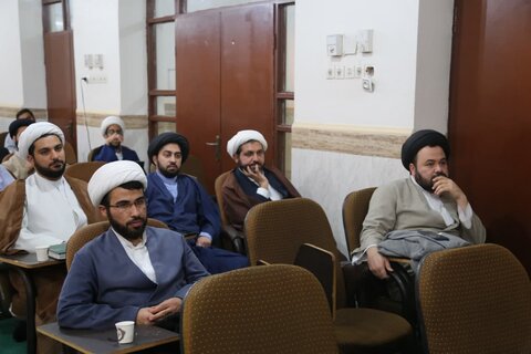 تصاویر/ برگزاری نشست علمی ماهیت پول در مدرسه علمیه امام خمینی(ع) اهواز