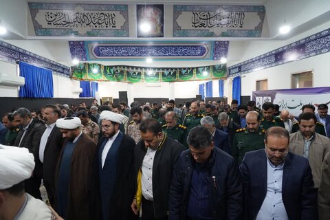 تصاویر دیدار کارکنان سپاه لرستان با نماینده ولی فقیه