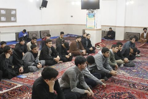 تصاویر/ مراسم عزاداری فاطمیه اول در مدرسه علمیه امام خمینی(ره) خوی