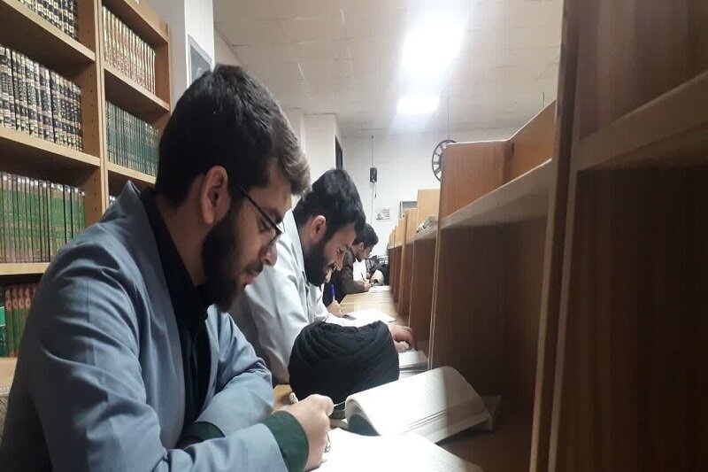 اعتکاف علمی موجب تقویت نشاط علمی در طلاب میشود