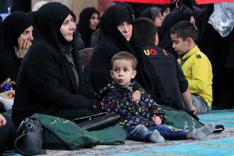 بالصور/ إقامة مجالس عزاء بمناسبة شهادة الصديقة الكبرى فاطمة الزهراء صلوات الله عليها في مدن إيران