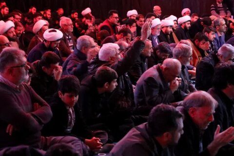 بالصور/ إقامة مجالس عزاء بمناسبة شهادة الصديقة الكبرى فاطمة الزهراء صلوات الله عليها في مدن إيران