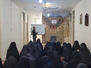 برگزاری نشست بصیرتی سیاسی در مدرسه علمیه الهیه به مناسبت هفته بسیج