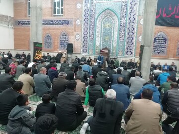 تصاویر/ مراسم عزاداری شب سوم ایام فاطمیه در روستای بیگم قلعه شهرستان نقده