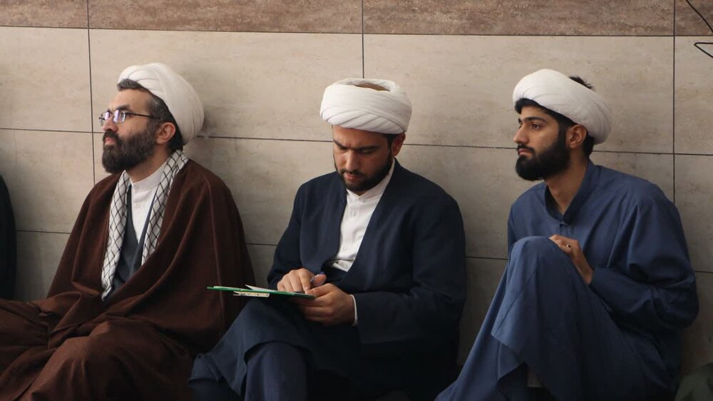 علل و عوامل صلح امام حسن(ع) بررسی شد