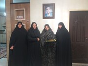دیدار طلاب موسسه آموزش عالی ریحانة النبی (س) اراک با خانواده شهید قدیمی