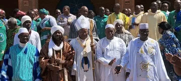 مراسم تودیع نماینده سابق واتیکان در کشور بورکینافاسو +تصاویر