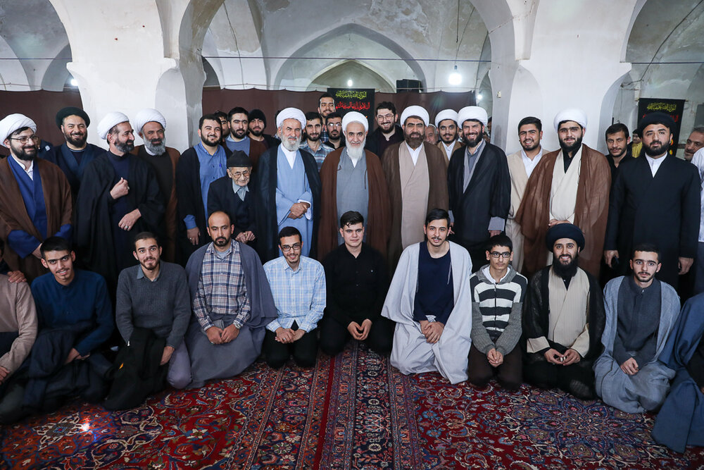 مهمترین تبلیغ طلاب موضوع ولایت و امامت باشد/ نماز بدون ولایت معنا ندارد