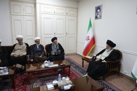 سید محمد الحیدری رئیس توجیه العقائدی حشدالشعبی در دیدار با مراجع و علما در قم