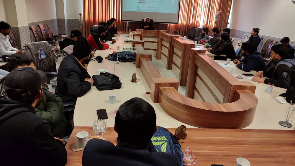 قرآن کے عظیم مفاہیم کو اپنی زندگی کا محور قرار دیتے ہوئے طلاب عالمی سطح پر تبدیلی لا سکتے ہیں، ڈاکٹر بشوی