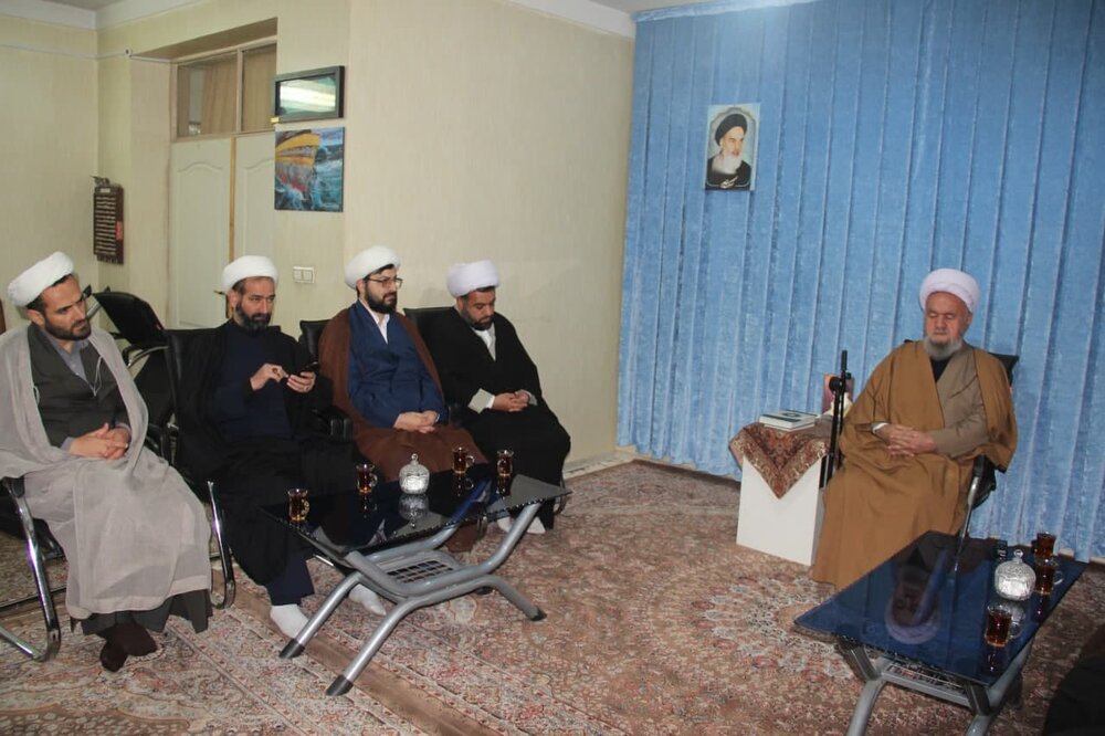 دیدار مدیر حوزه علمیه قزوین با امام جمعه تاکستان