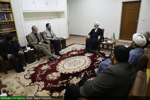 بالصور/ أمين عام المؤتمر الدولي لدعم انتفاضة فلسطين في مجلس الشورى الإسلامي مع آية الله الأعرافي بمدينة قم