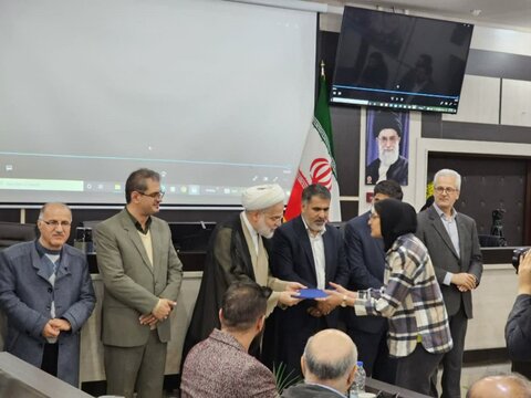 تصاویر/نشست هم اندیشی مدیران انجمن های معلولین کردستان به حجت الاسلام و المسلمین پورذهبی