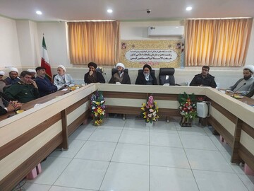 دشمن درصدد تهی کردن انقلاب از عقبه‌ی دینی و مردمی است/ درخواست پیش قدم از رئیس سازمان تبلیغات