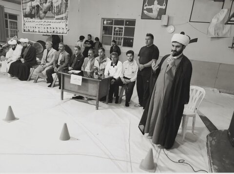 تصاویر مسابقات بوکس دانش آموزی با حضور امام جمعه نورآباد