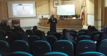 «آشنایی با فرق و جریان‌های انحرافی» ویژه اساتید همیار تربیتی جامعةالزهرا (س)