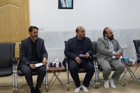 تصاویر دیدار شورای شهر خرم آباد با نماینده ولی فقیه در لرستان