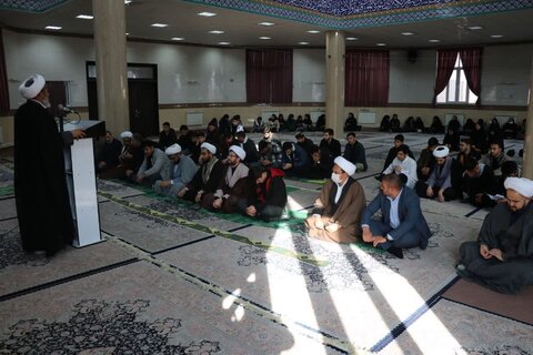 تصاویر/ سلسله نشست های جهاد تبیین در مدرسه علمیه امام علی (ع) سلماس